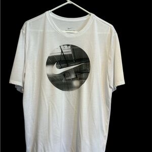 NWOT Nike Men's White and Black Dri-Fit  Graphic Tee
